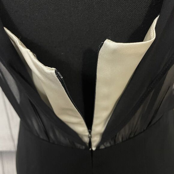 D. Exterior Women's EU 42/US 6 Black and Ivory Lace Detail Pencil Dress Elegant - Picture 8 of 11